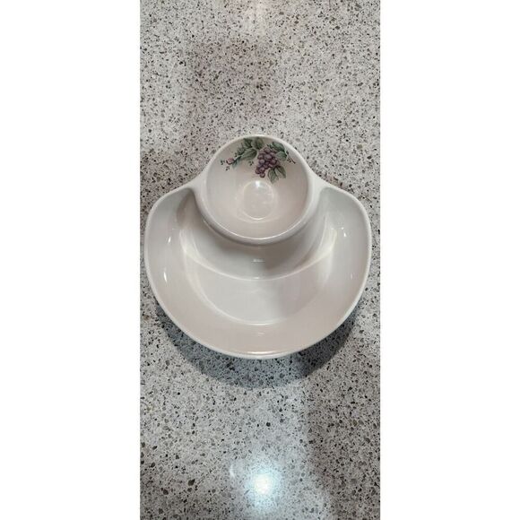 Pfaltzgraff Grapevine One Piece Chip & Dip Serving Dish 10" Discontinued - Picture 2 of 8